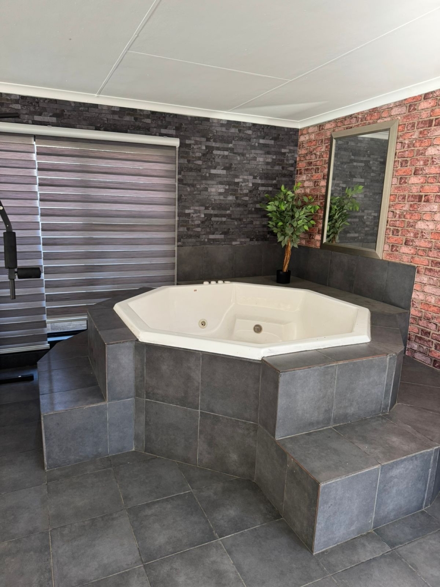 3 Bedroom Property for Sale in Parys Free State